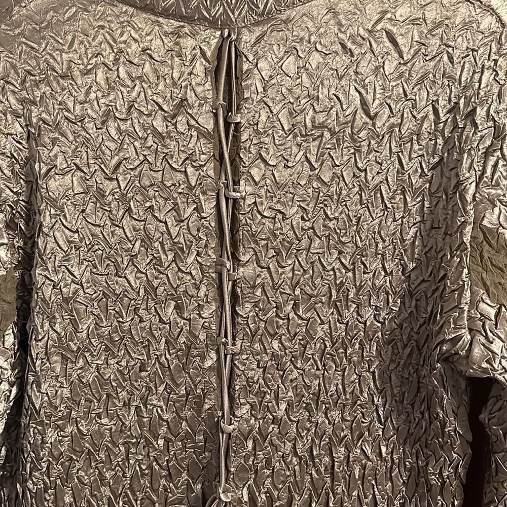 💜💜 Very Gold Long Bell-Sleeved ButtonUp Fancy Top Ladies Size M by Komarov - Picture 5 of 12